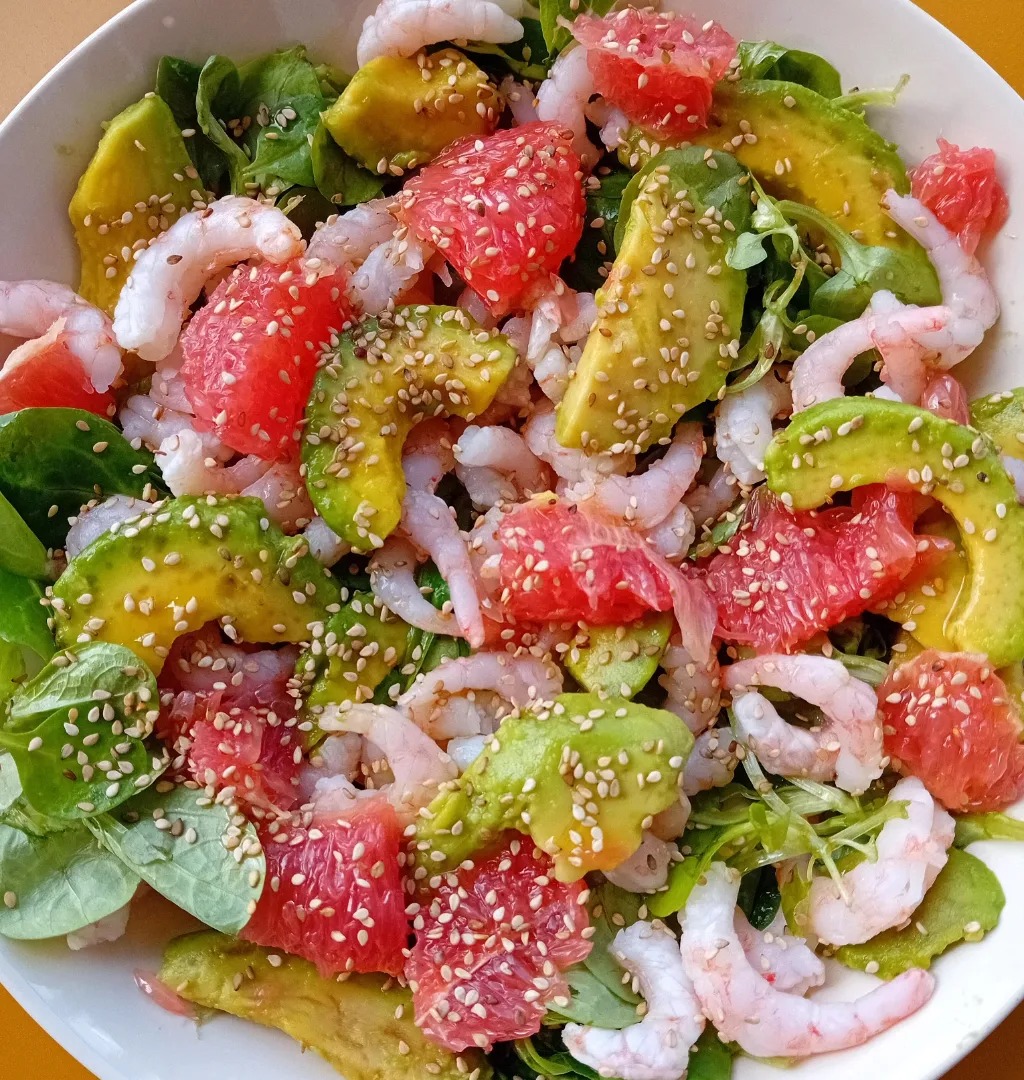 Salade avocat, crevettes, pamplemousse